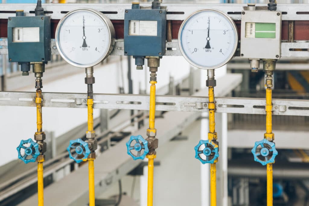 Comment Installer un Tube Radiant à Gaz dans votre Atelier ou Garage